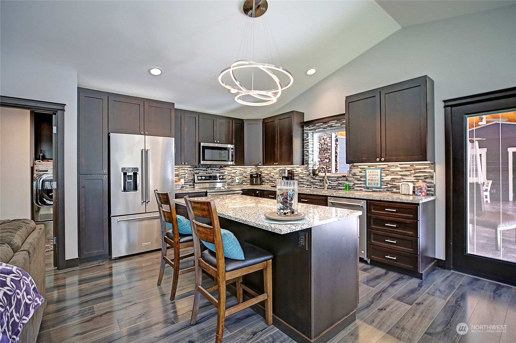 property viewer photo 4