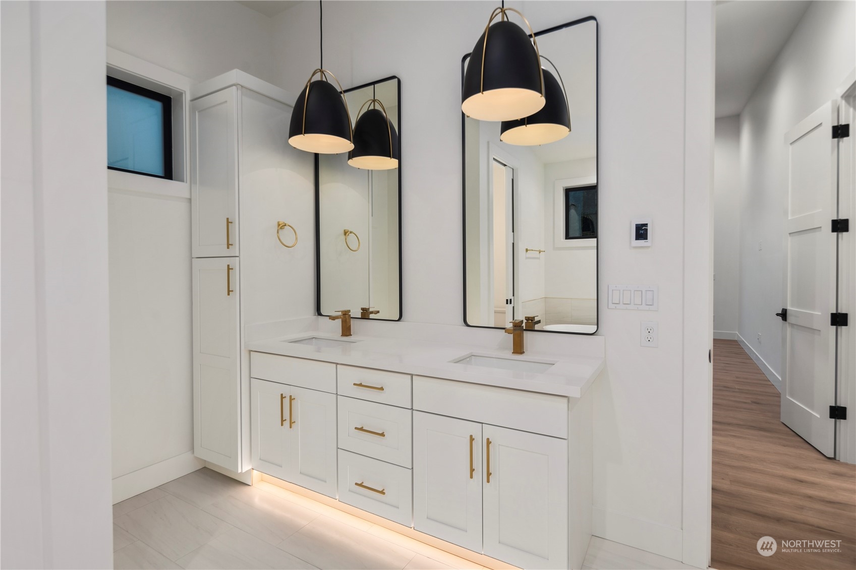 property viewer photo 22