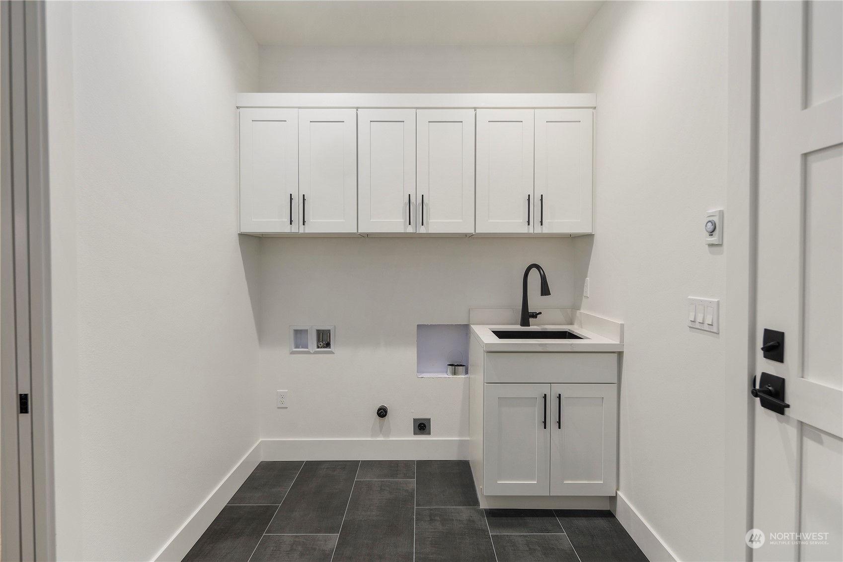 property viewer photo 30