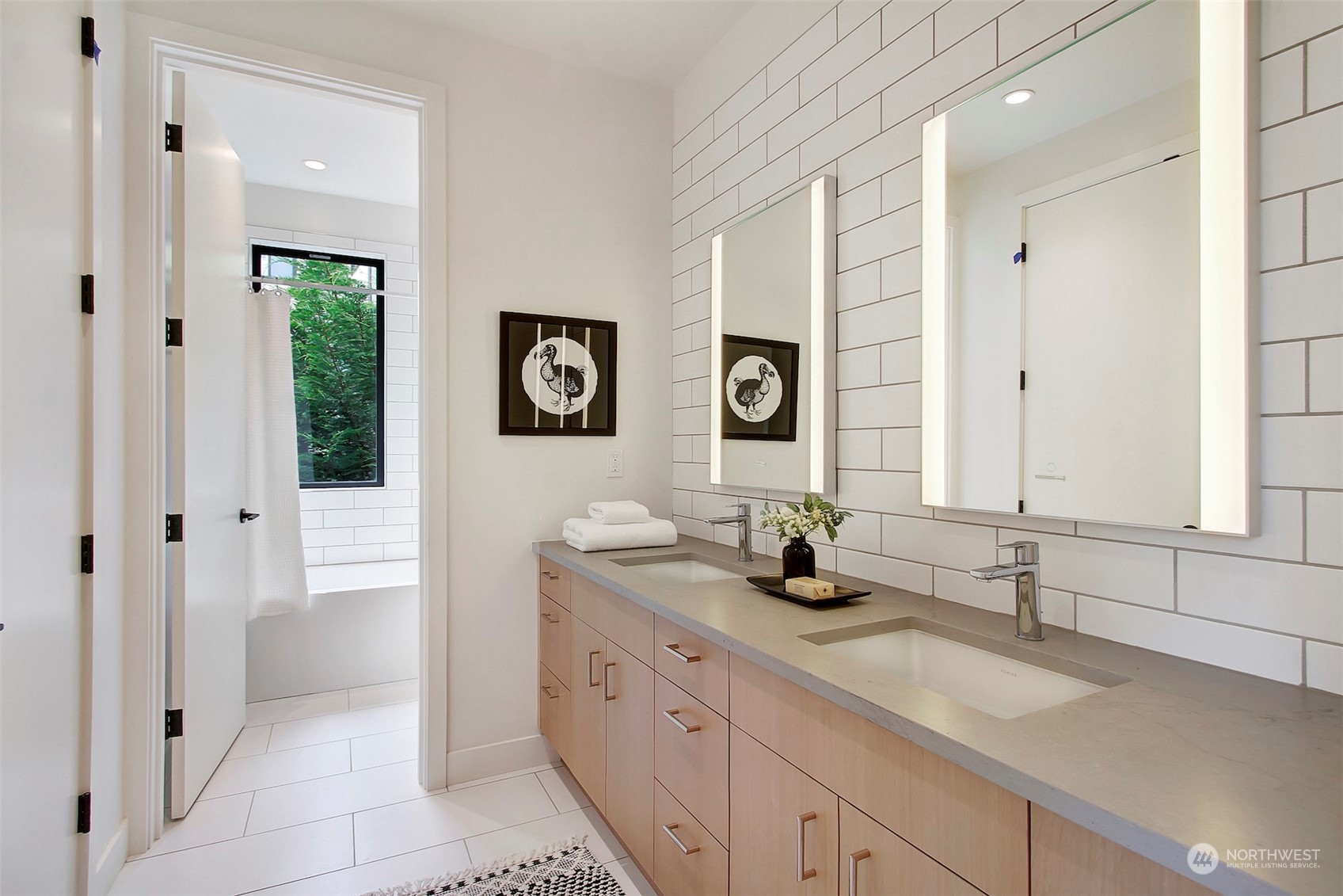 property viewer photo 32