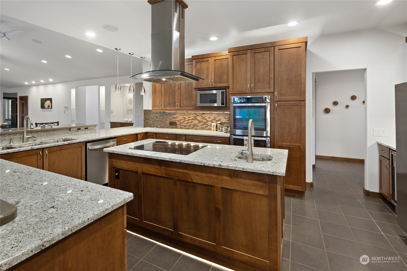 property viewer photo 13