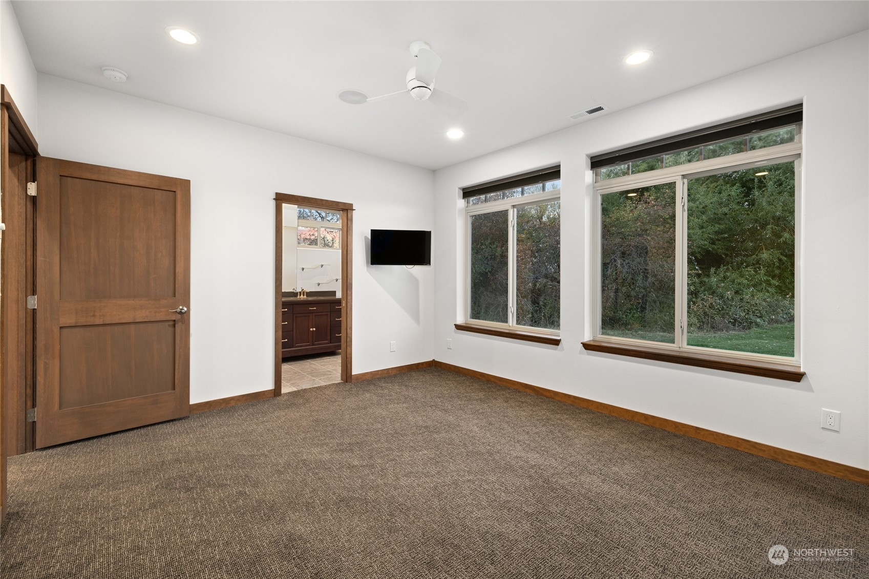 property viewer photo 31