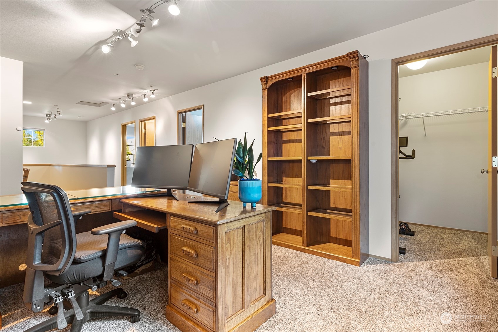 property viewer photo 19