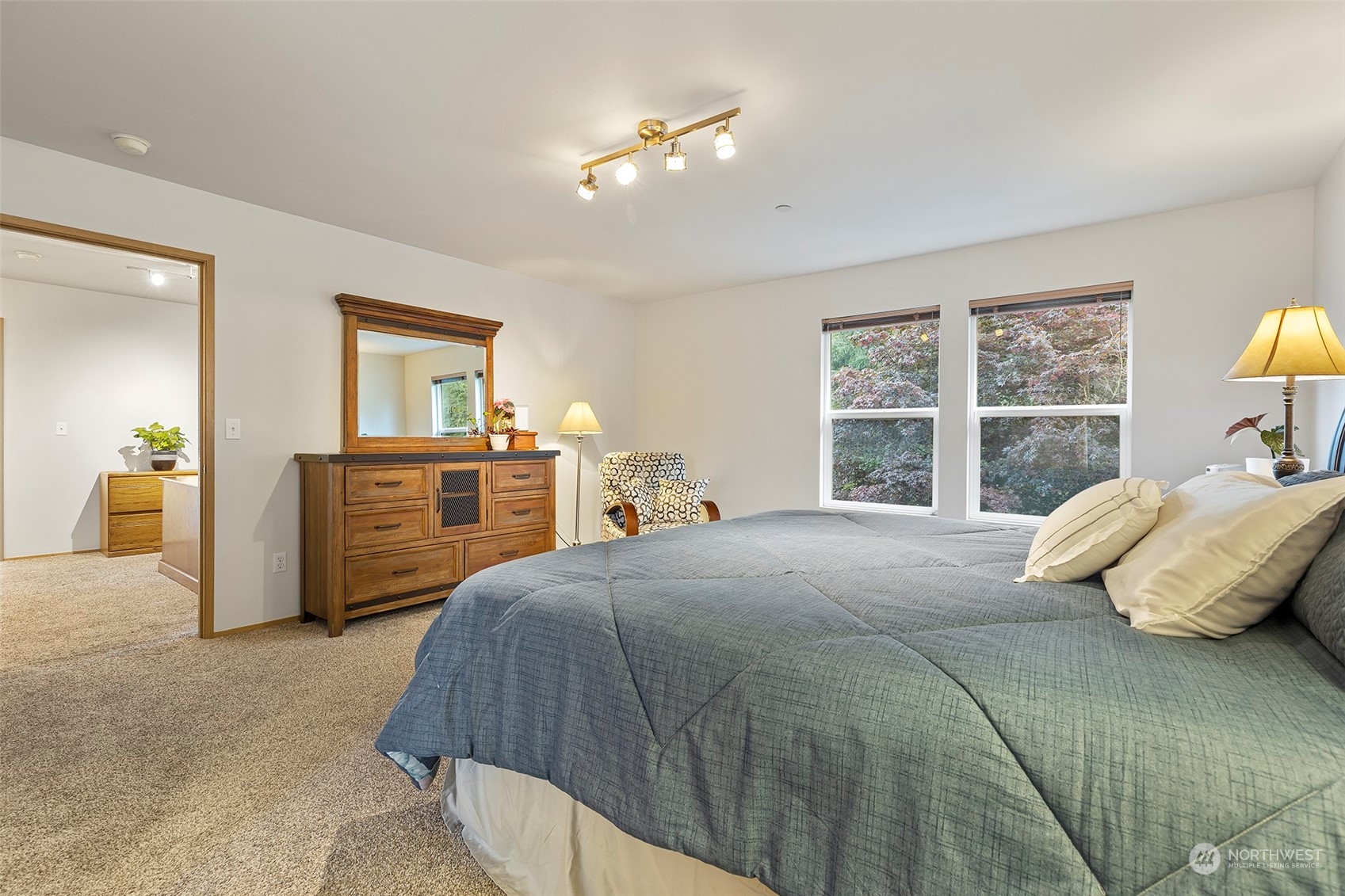 property viewer photo 22