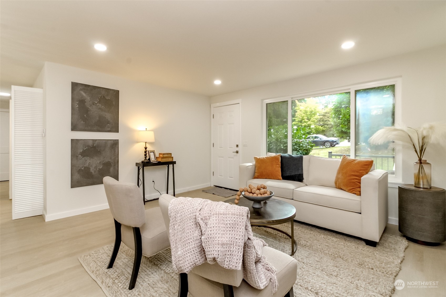 property viewer photo 6