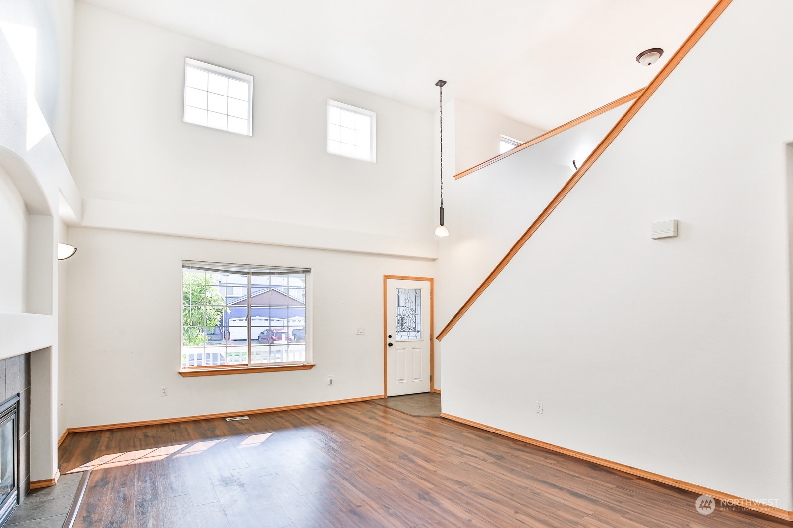property viewer photo 4