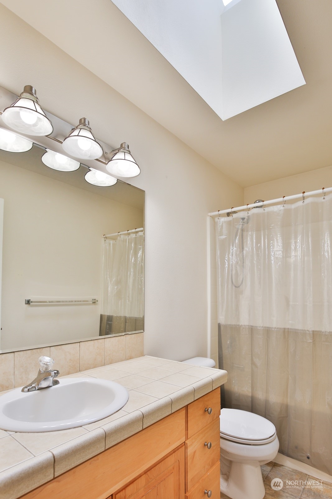 property viewer photo 9