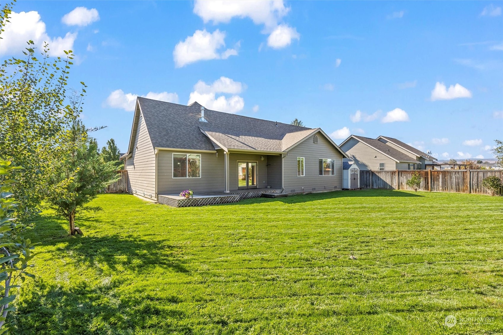 property viewer photo 24