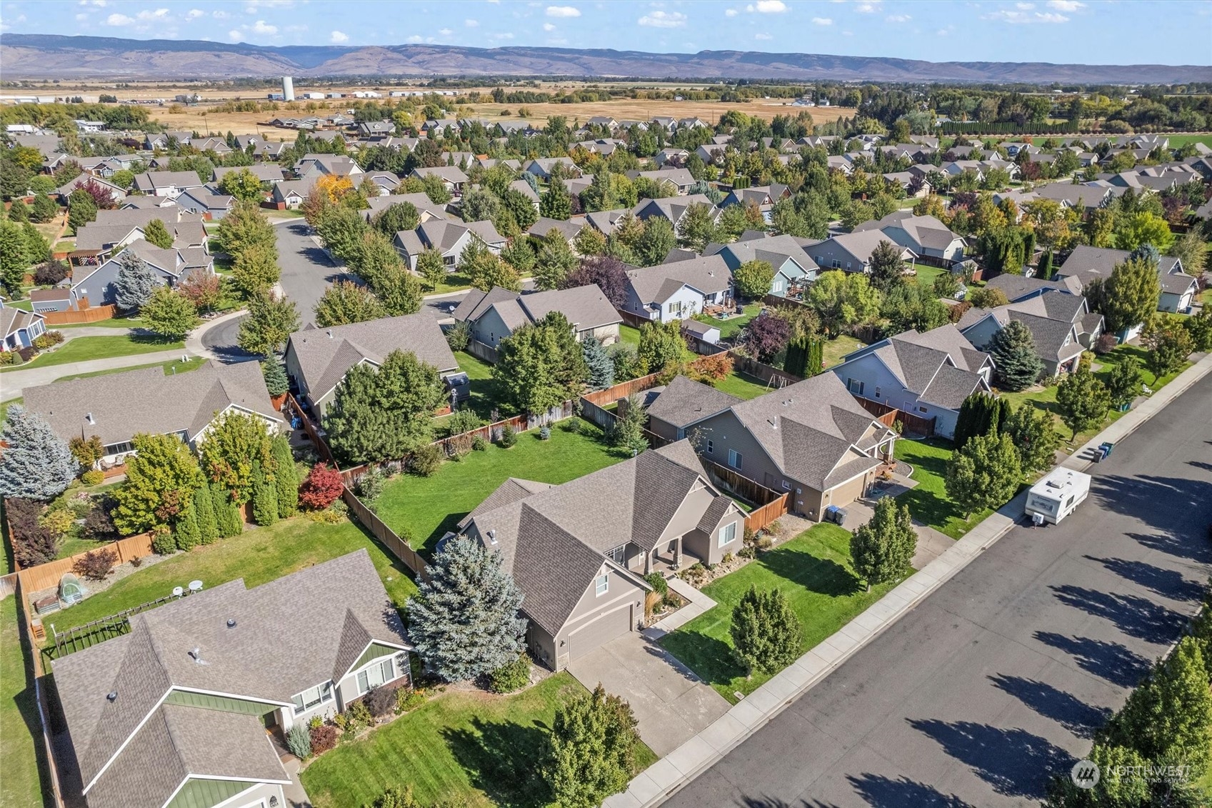 property viewer photo 28
