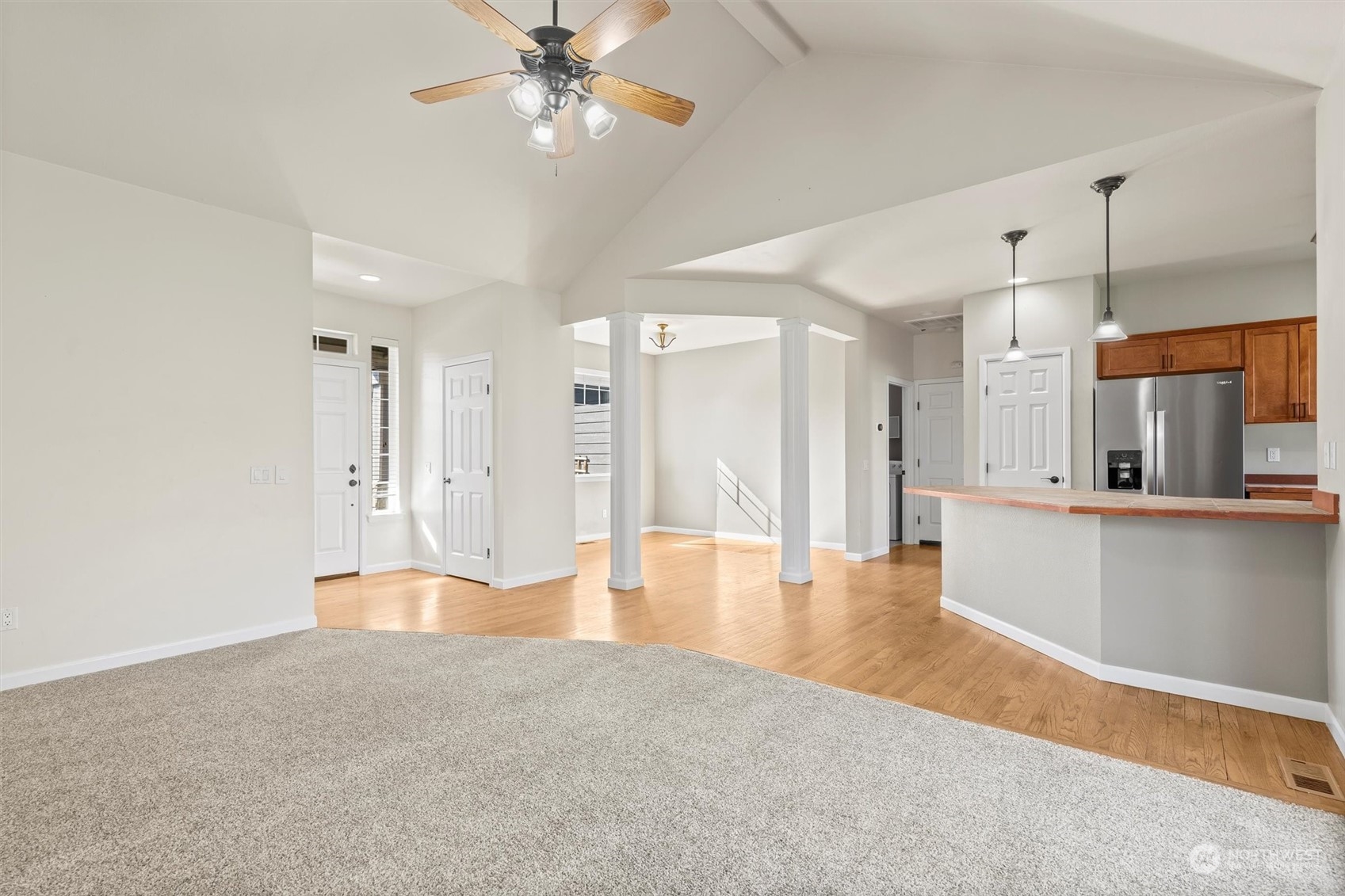 property viewer photo 5