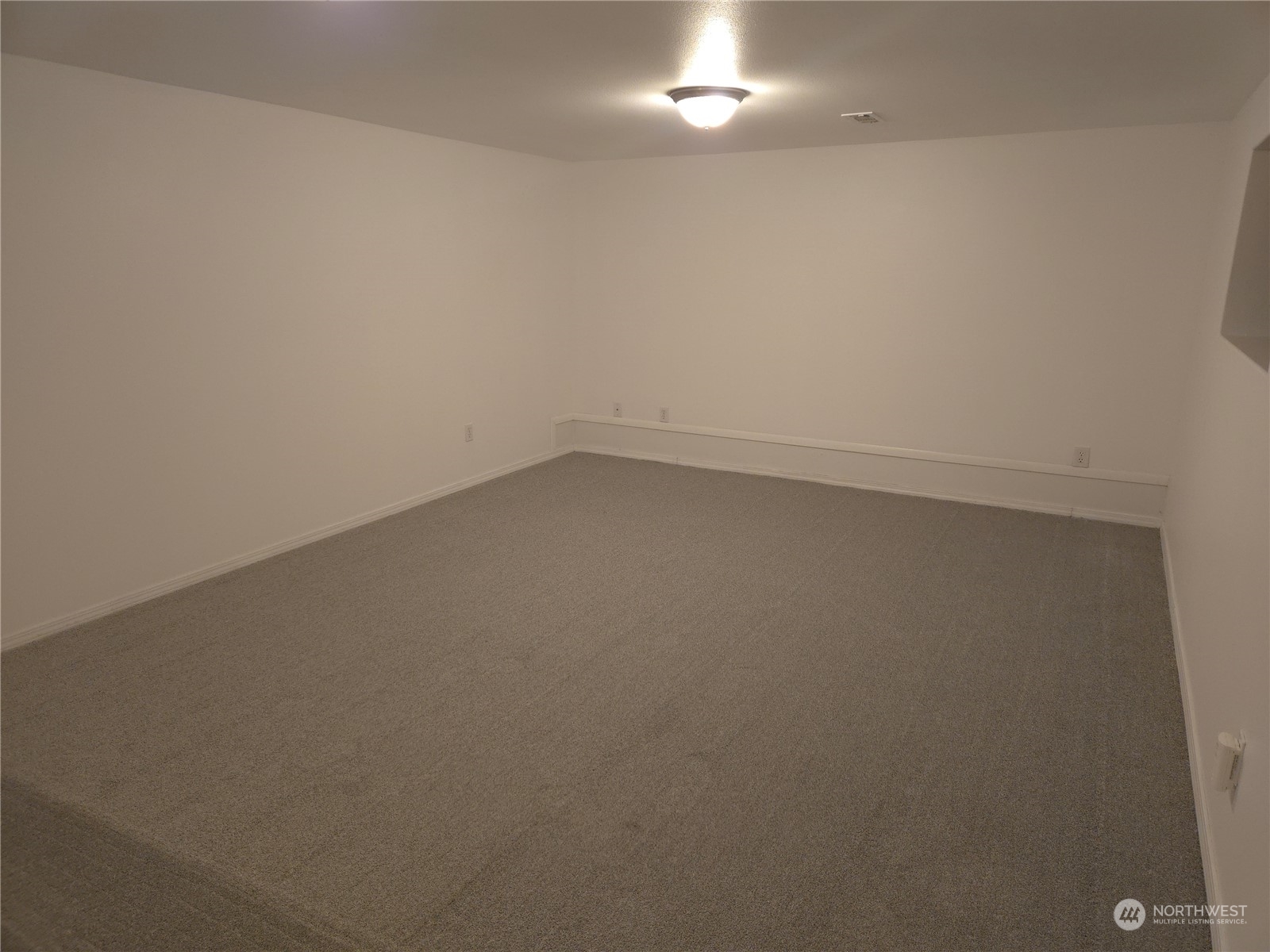 property viewer photo 24