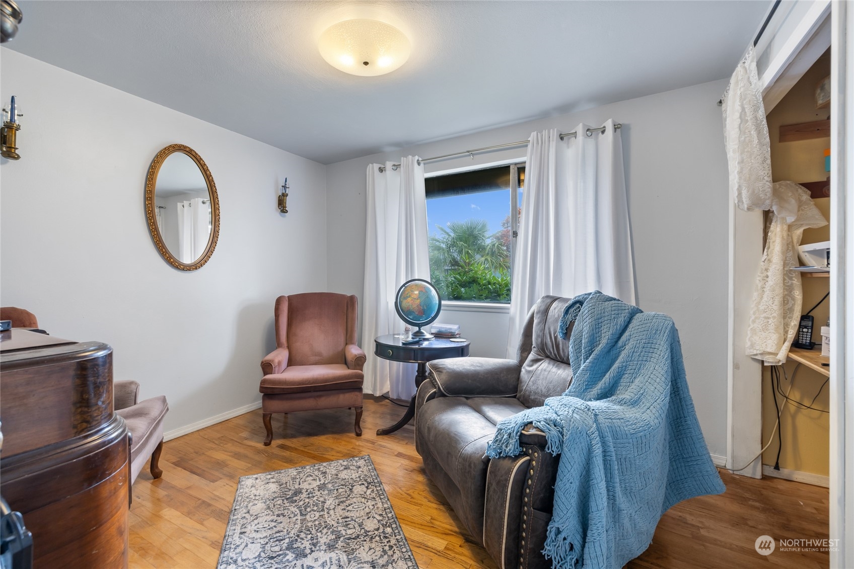 property viewer photo 16