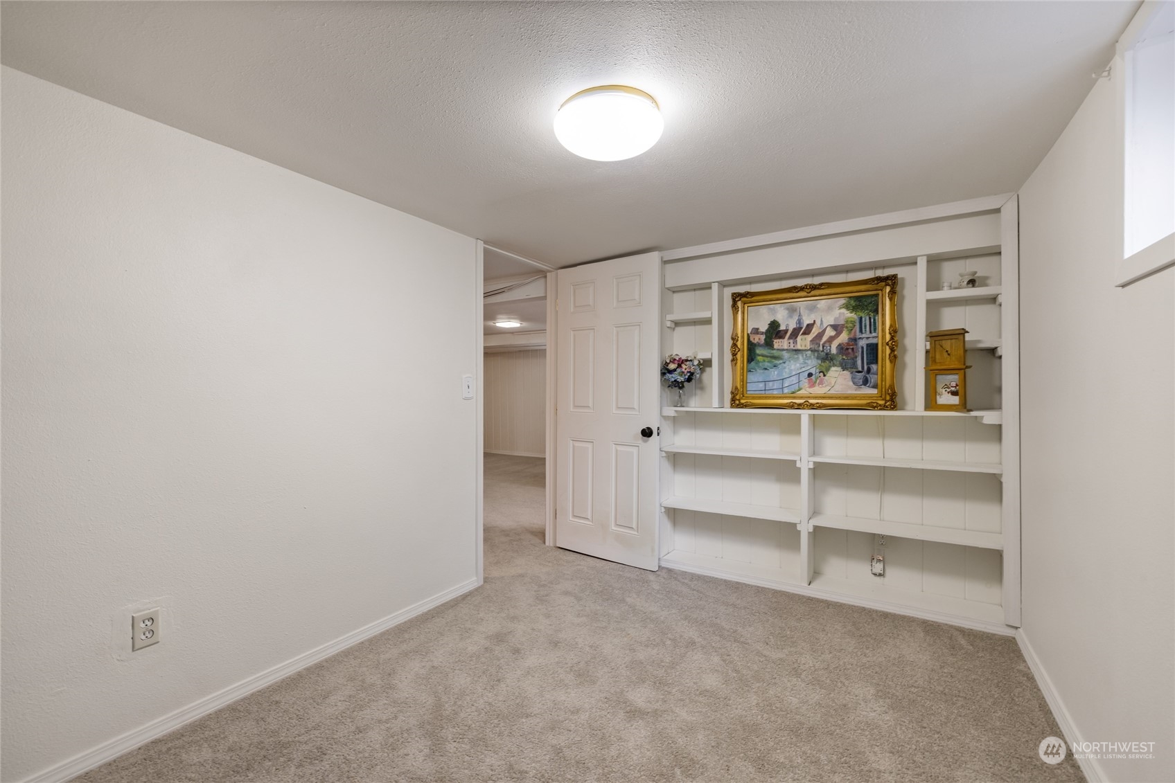 property viewer photo 24