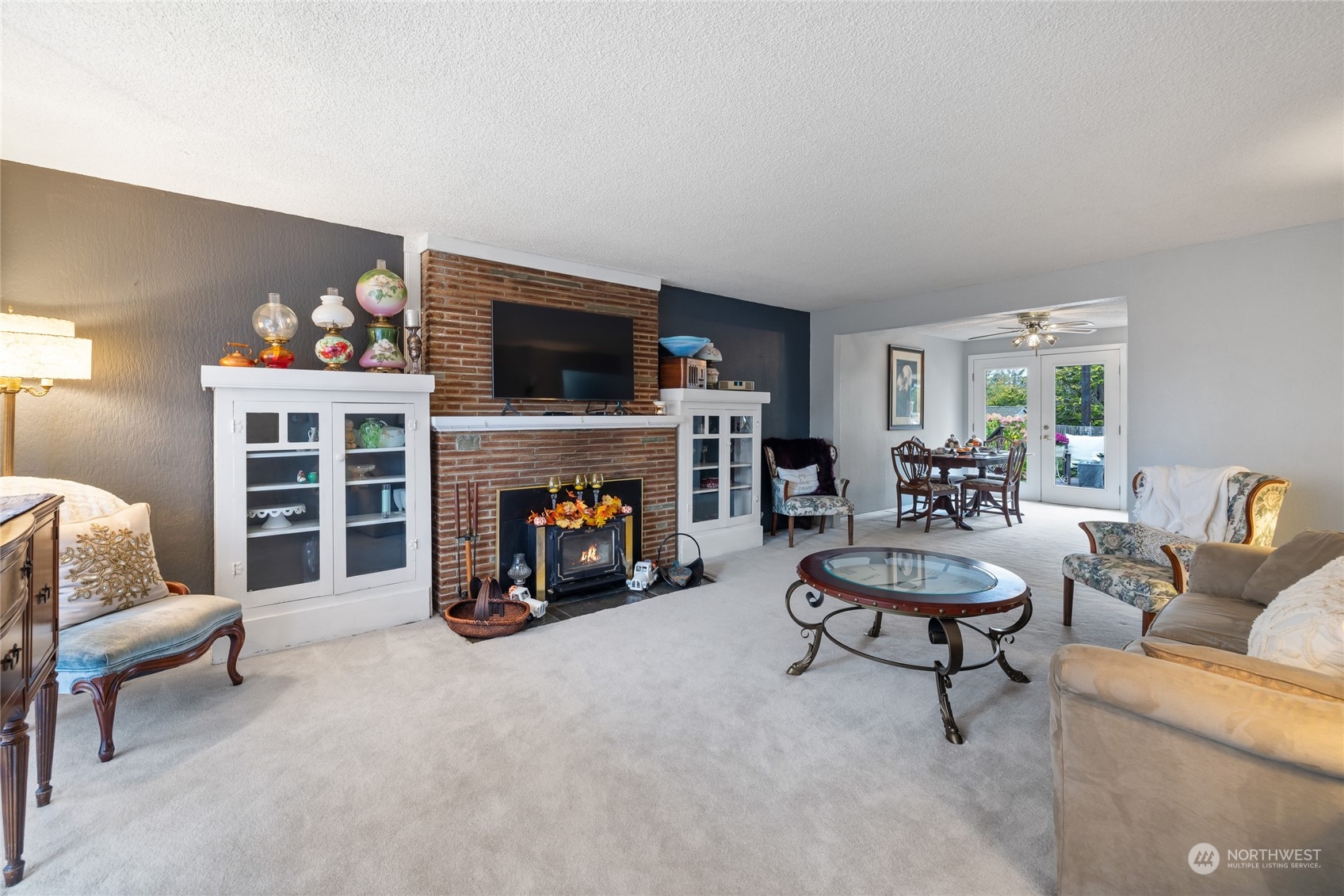 property viewer photo 3