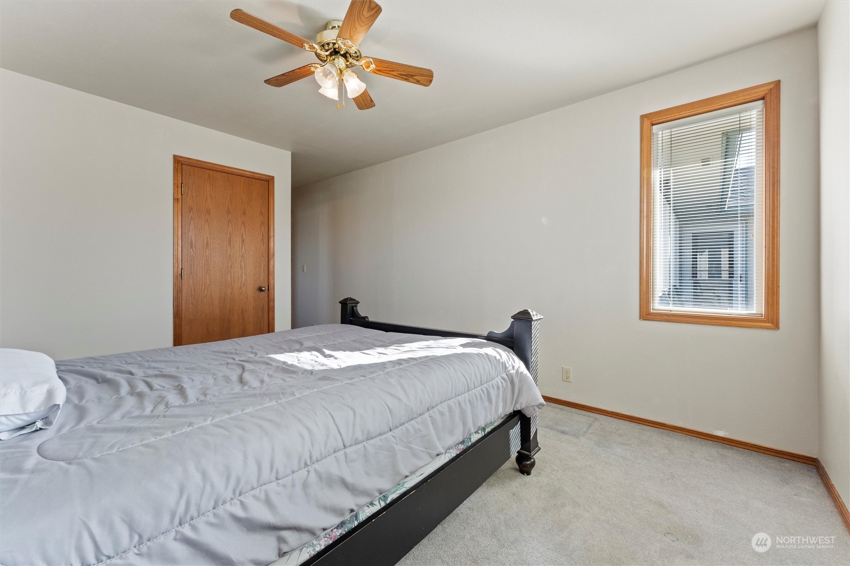 property viewer photo 17