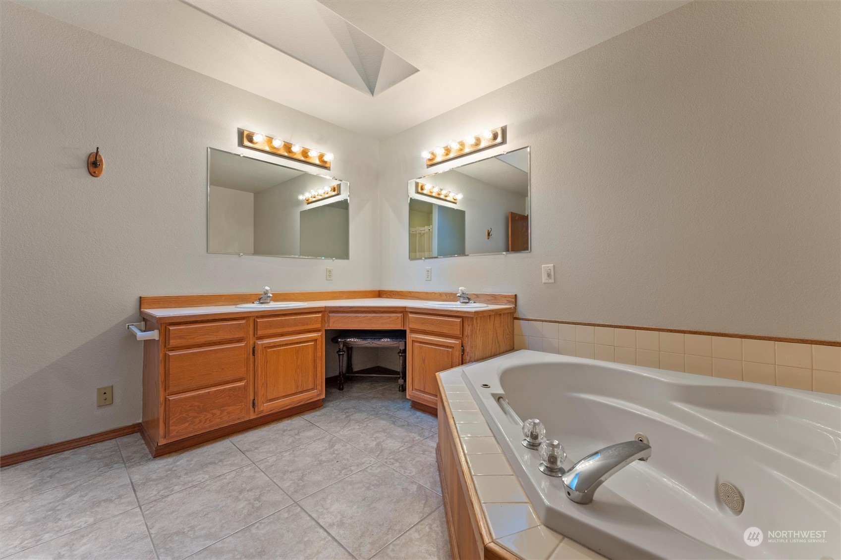 property viewer photo 26