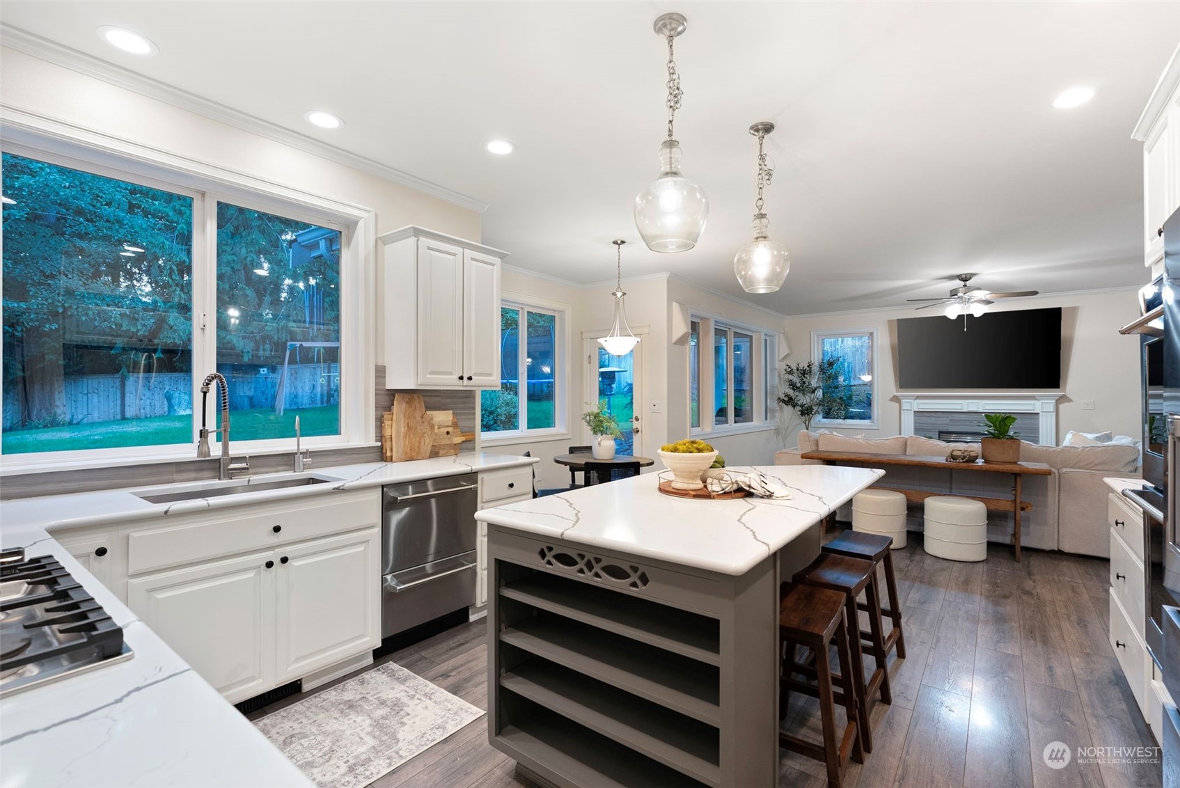 property viewer photo 10