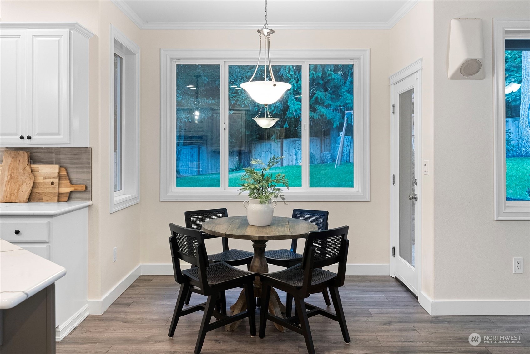 property viewer photo 13