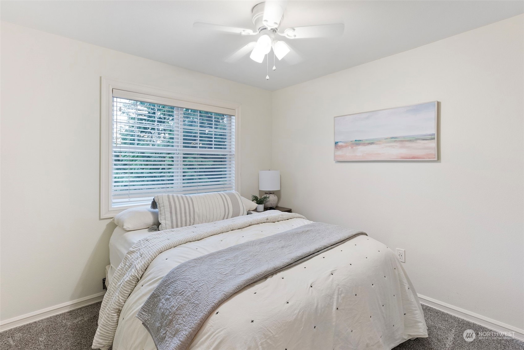 property viewer photo 23