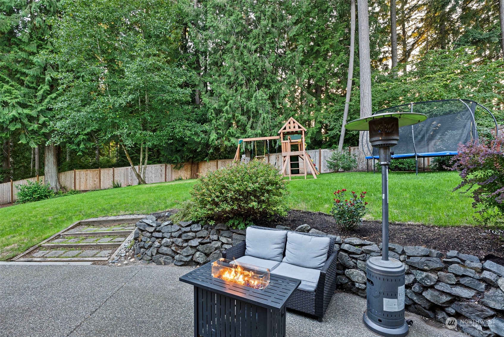 property viewer photo 27