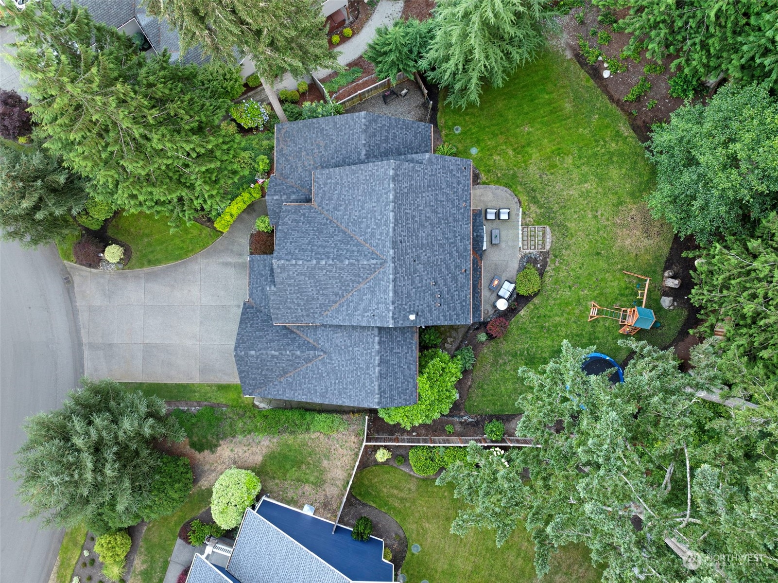 property viewer photo 36