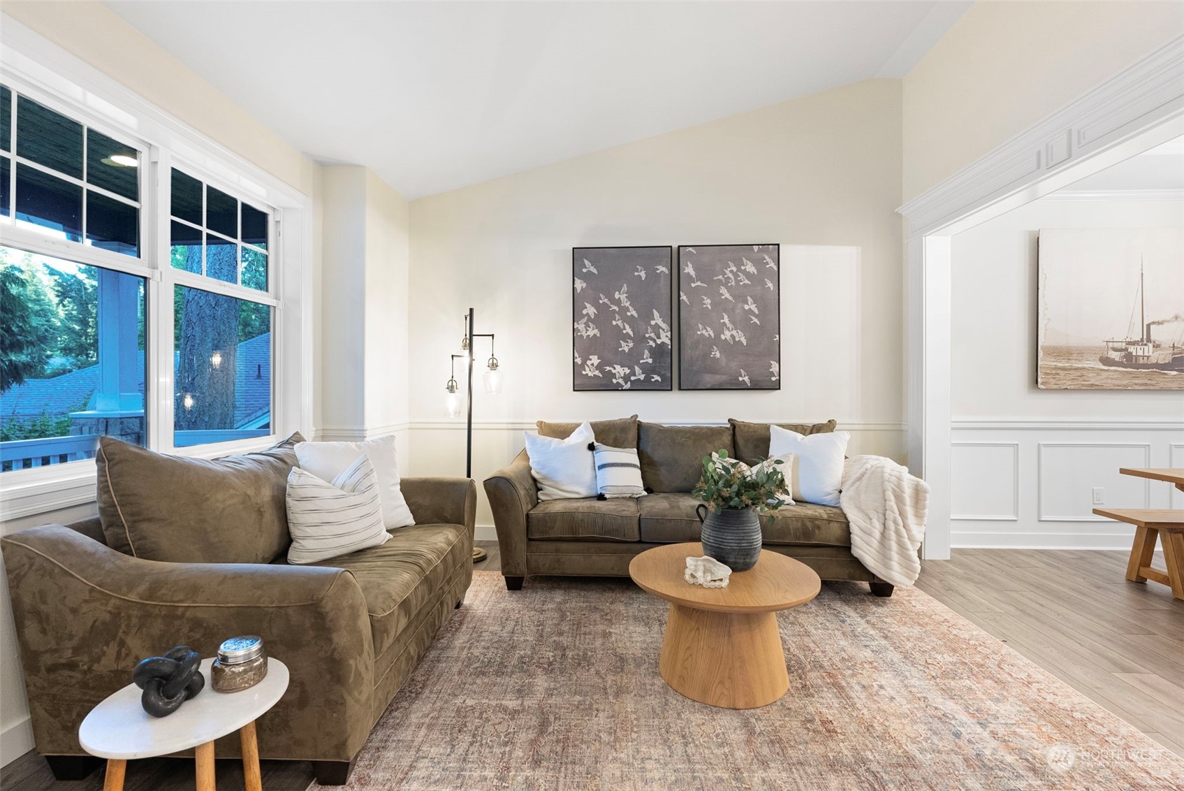 property viewer photo 6