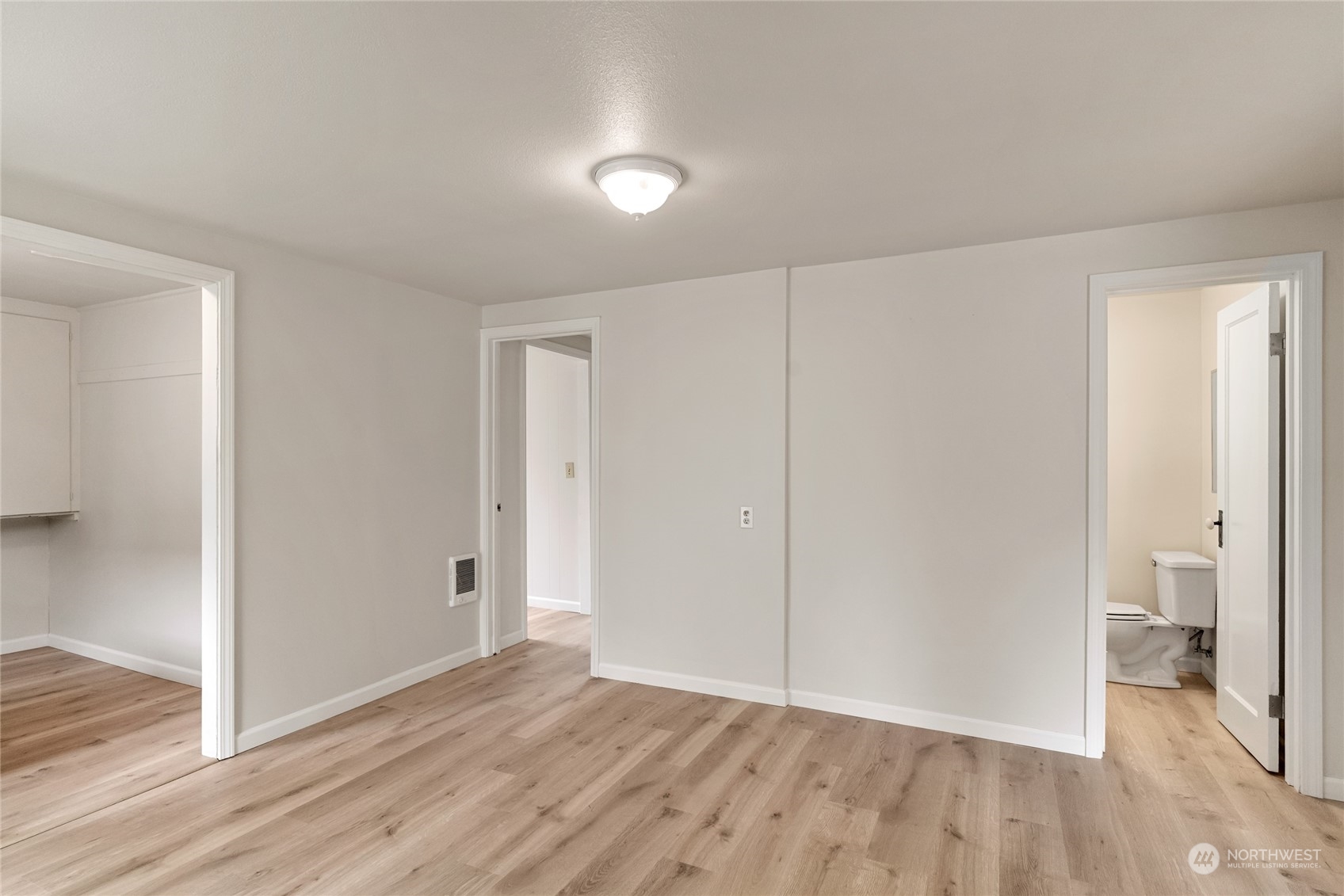 property viewer photo 10