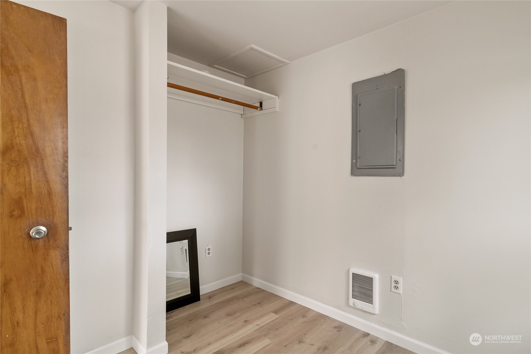 property viewer photo 19