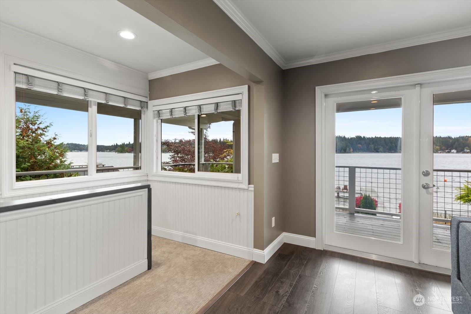 property viewer photo 18