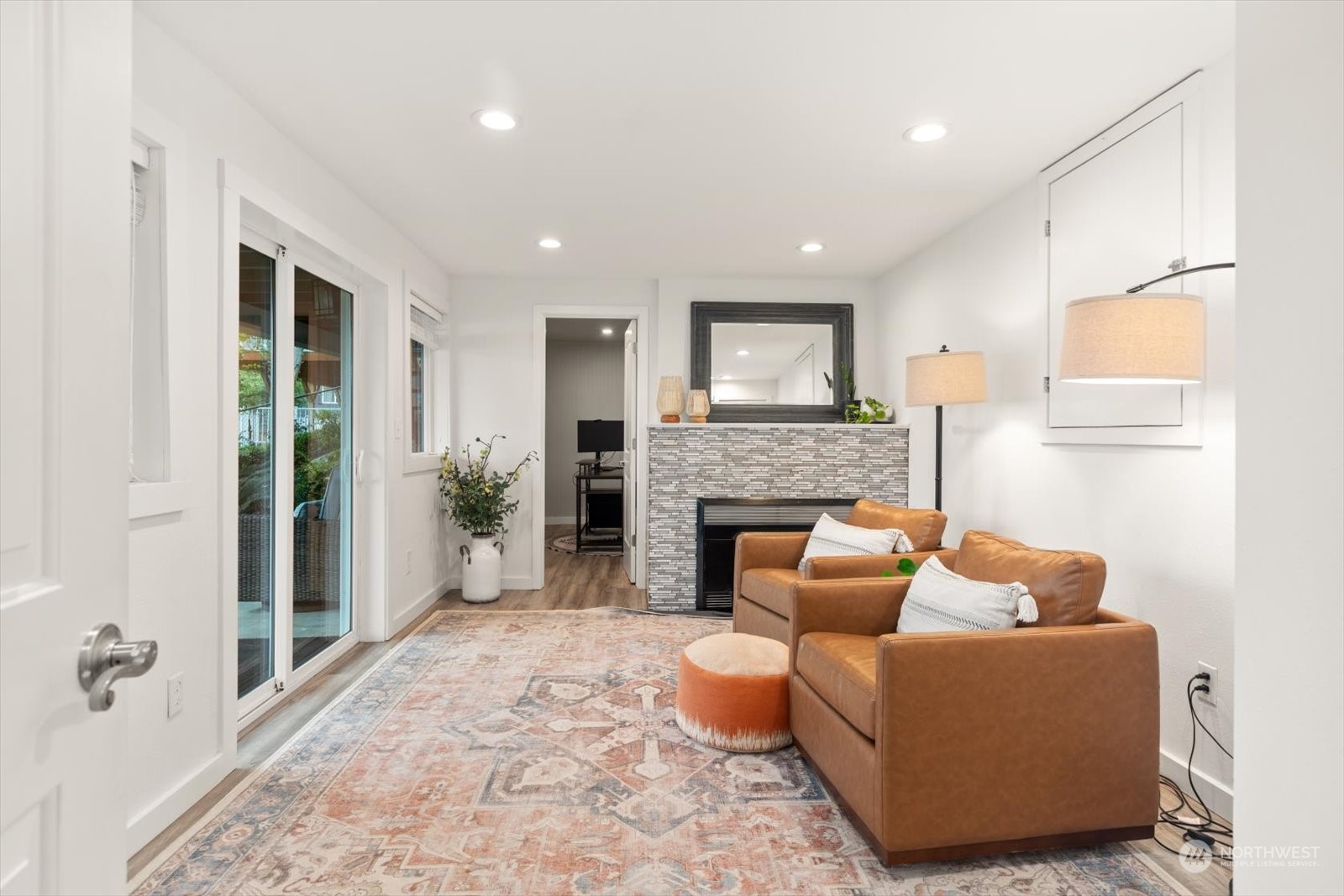 property viewer photo 19