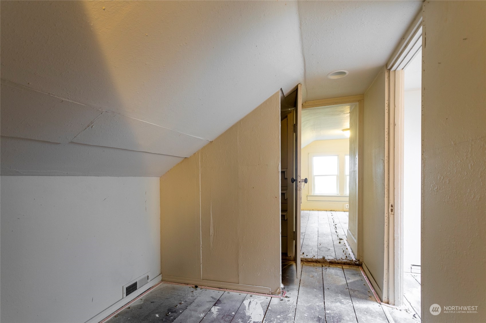property viewer photo 13