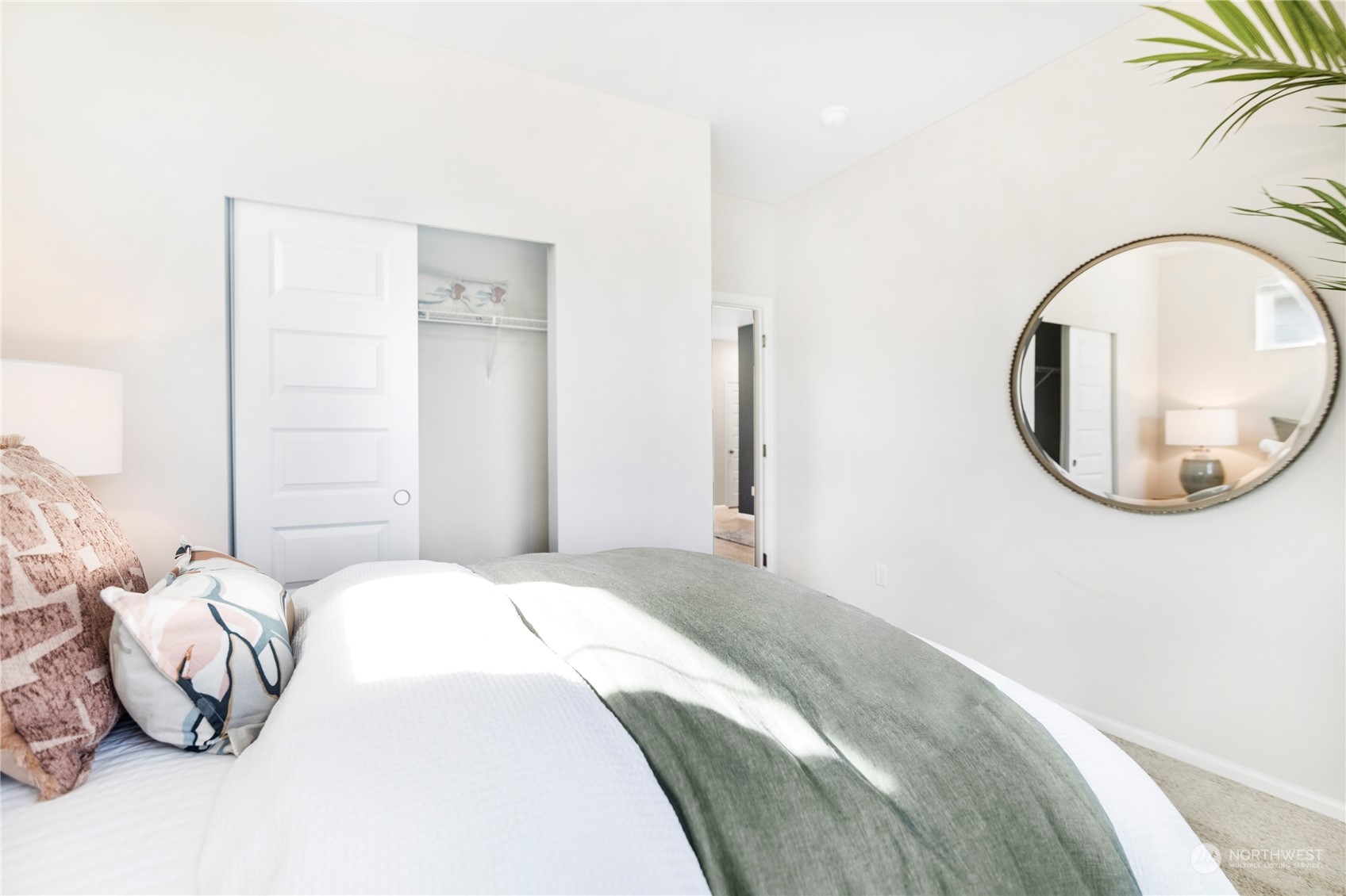 property viewer photo 14
