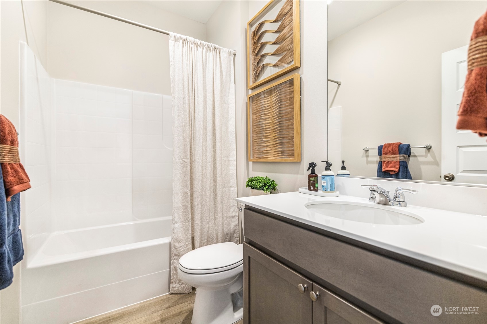 property viewer photo 17