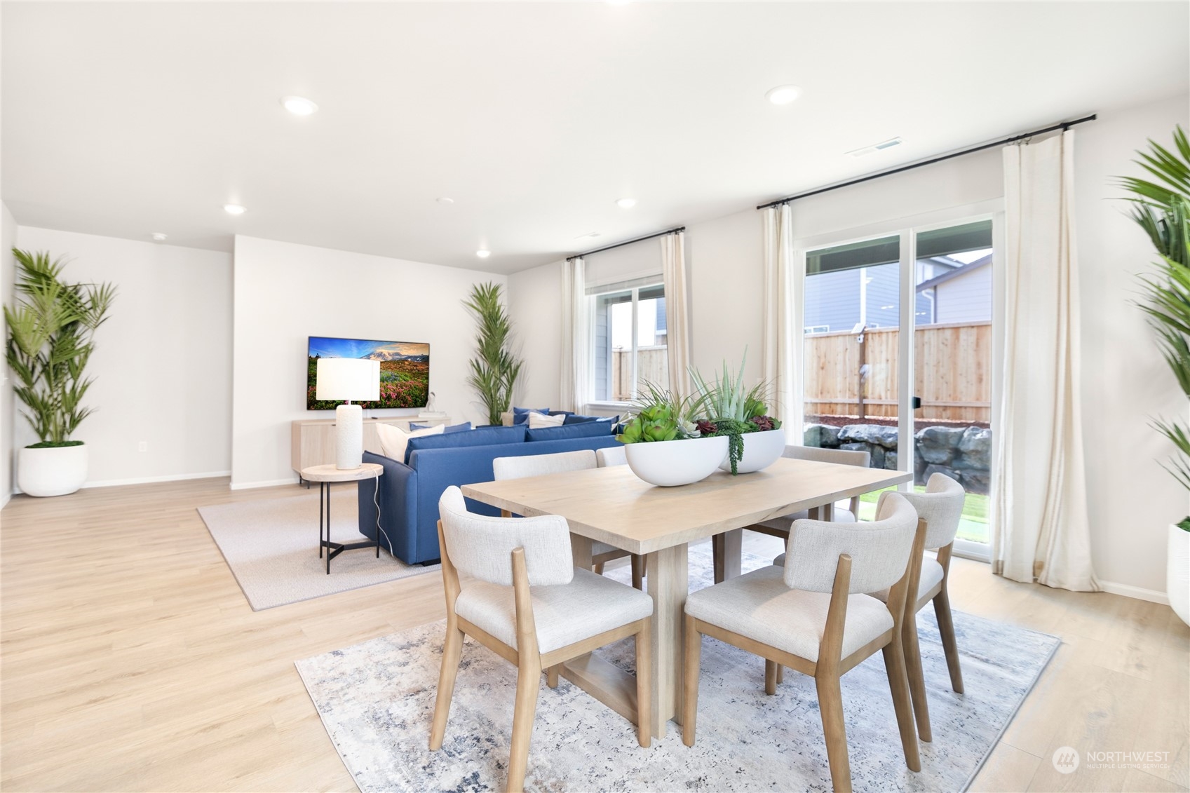 property viewer photo 6