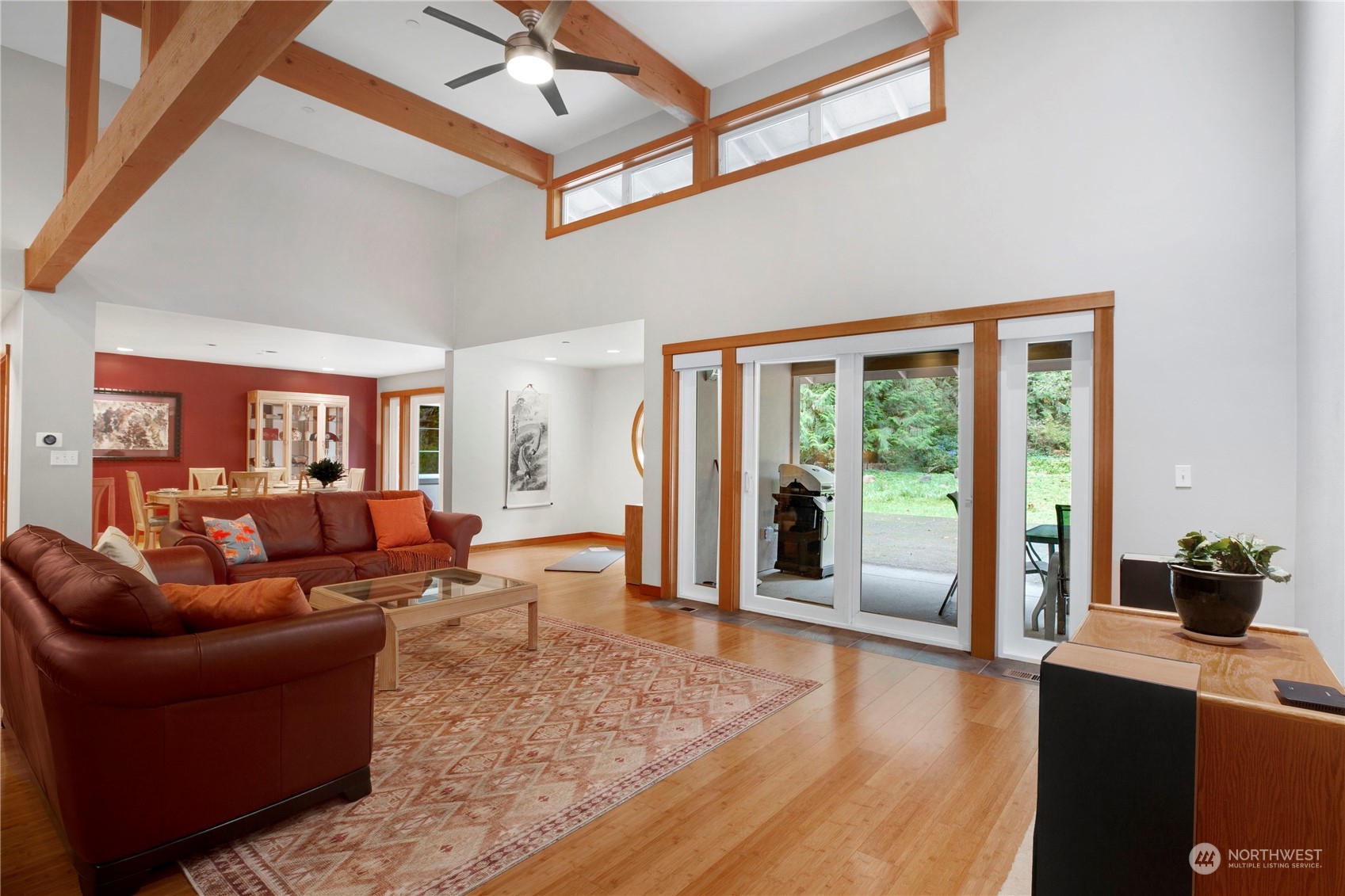 property viewer photo 6