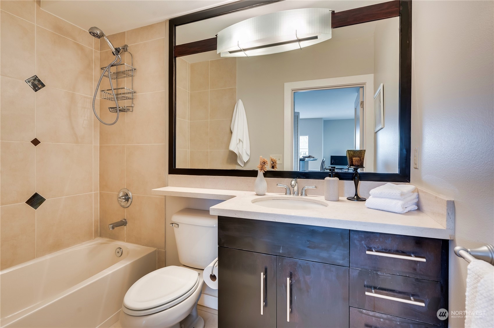 property viewer photo 15
