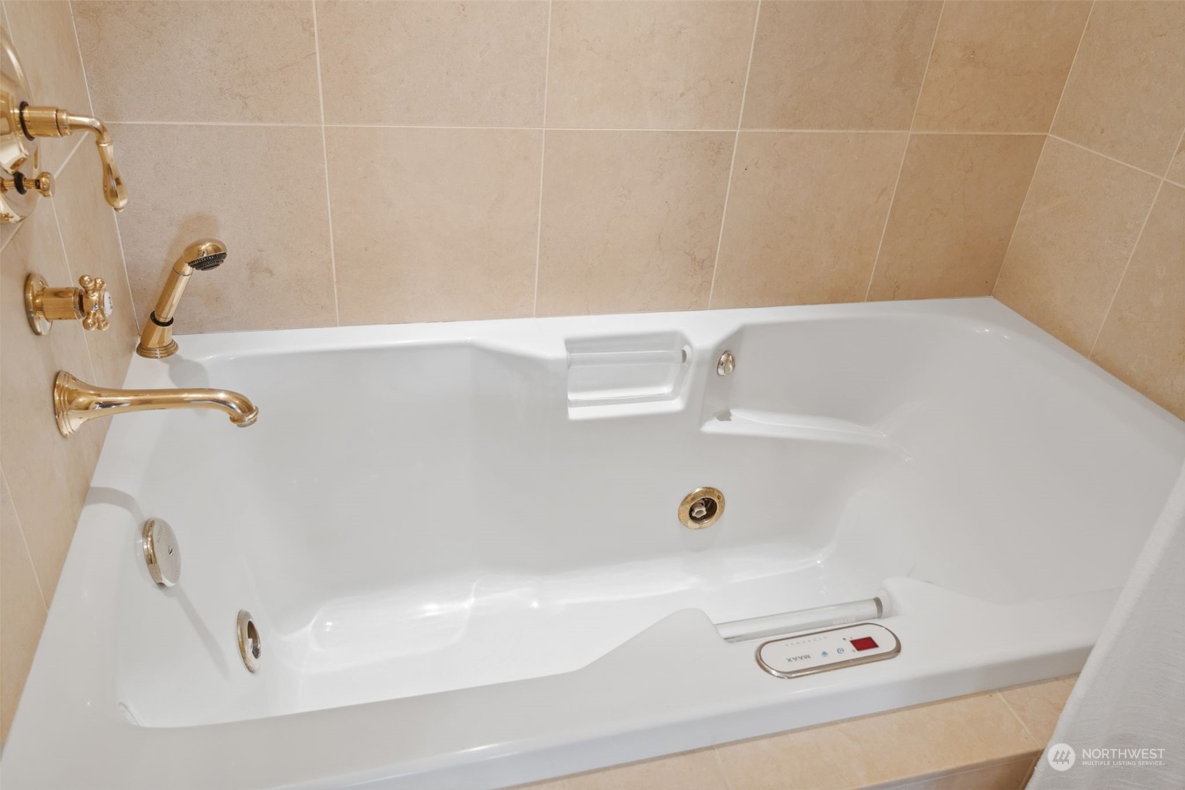 property viewer photo 19