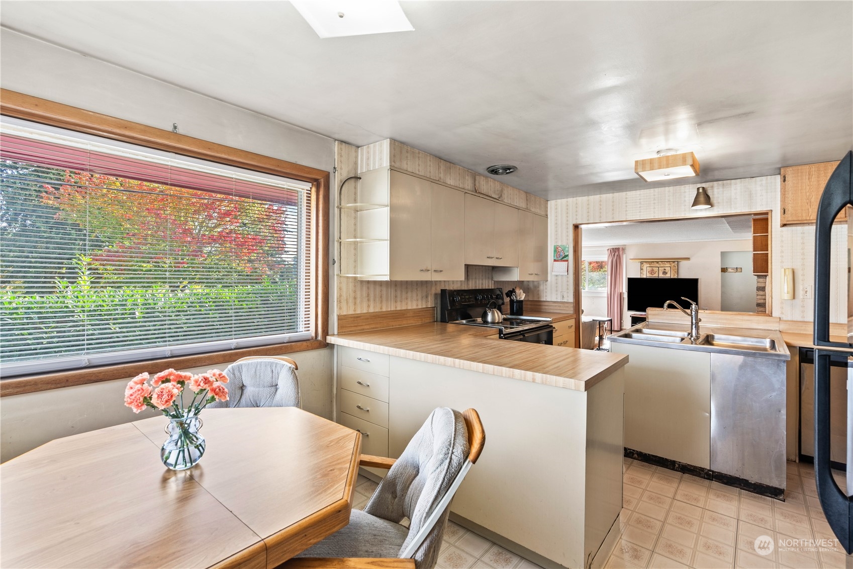 property viewer photo 12