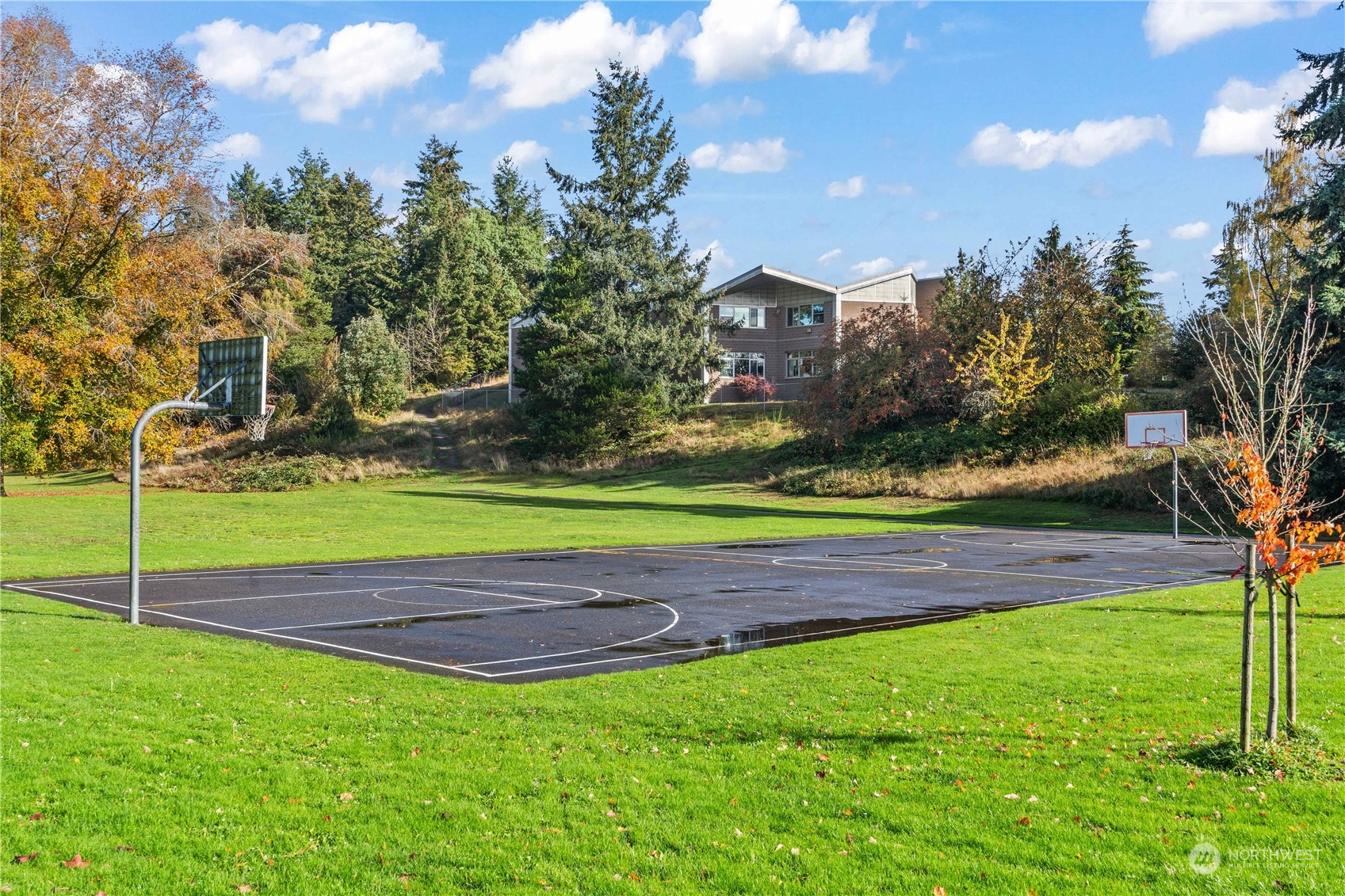 property viewer photo 31