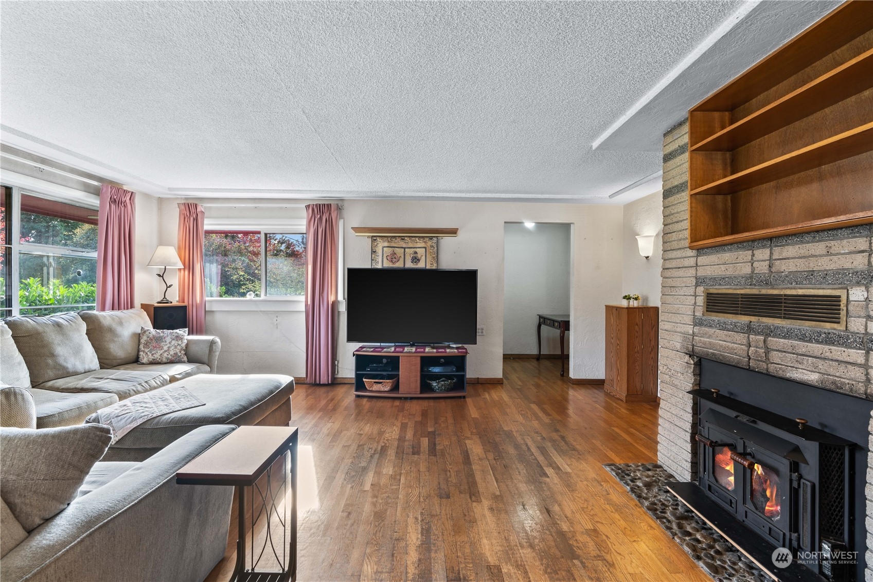property viewer photo 6