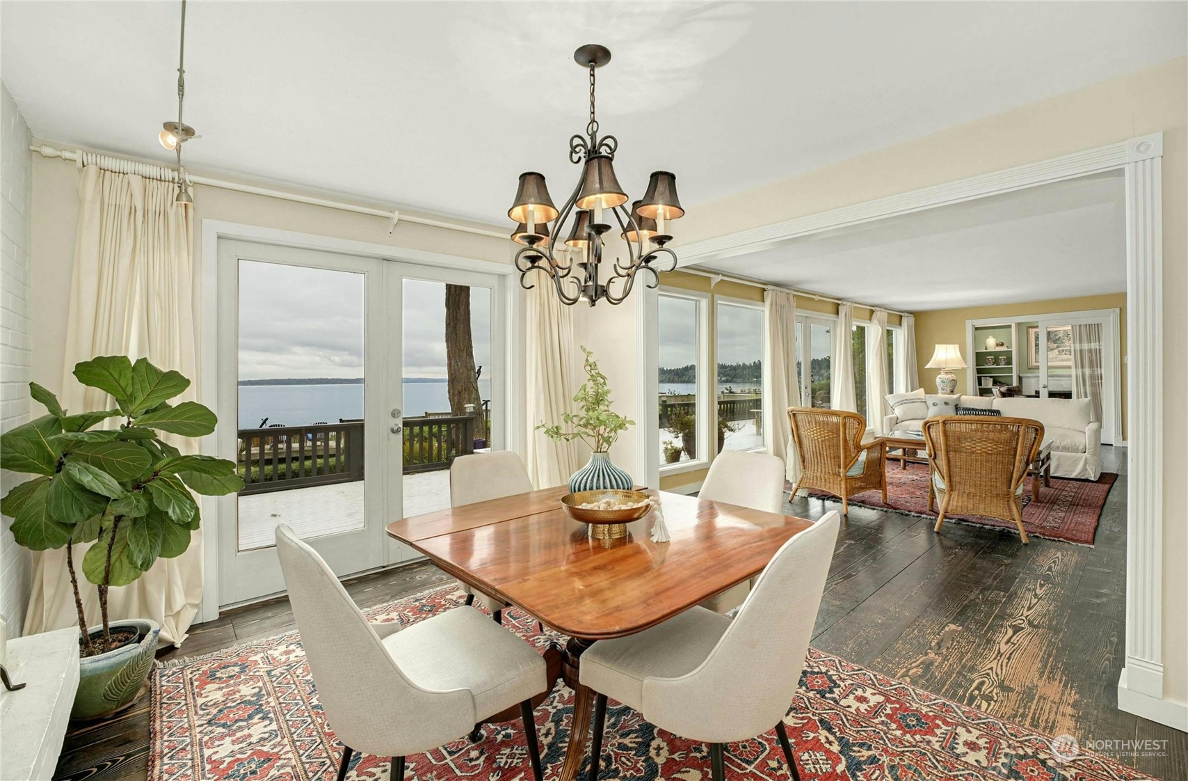 property viewer photo 4