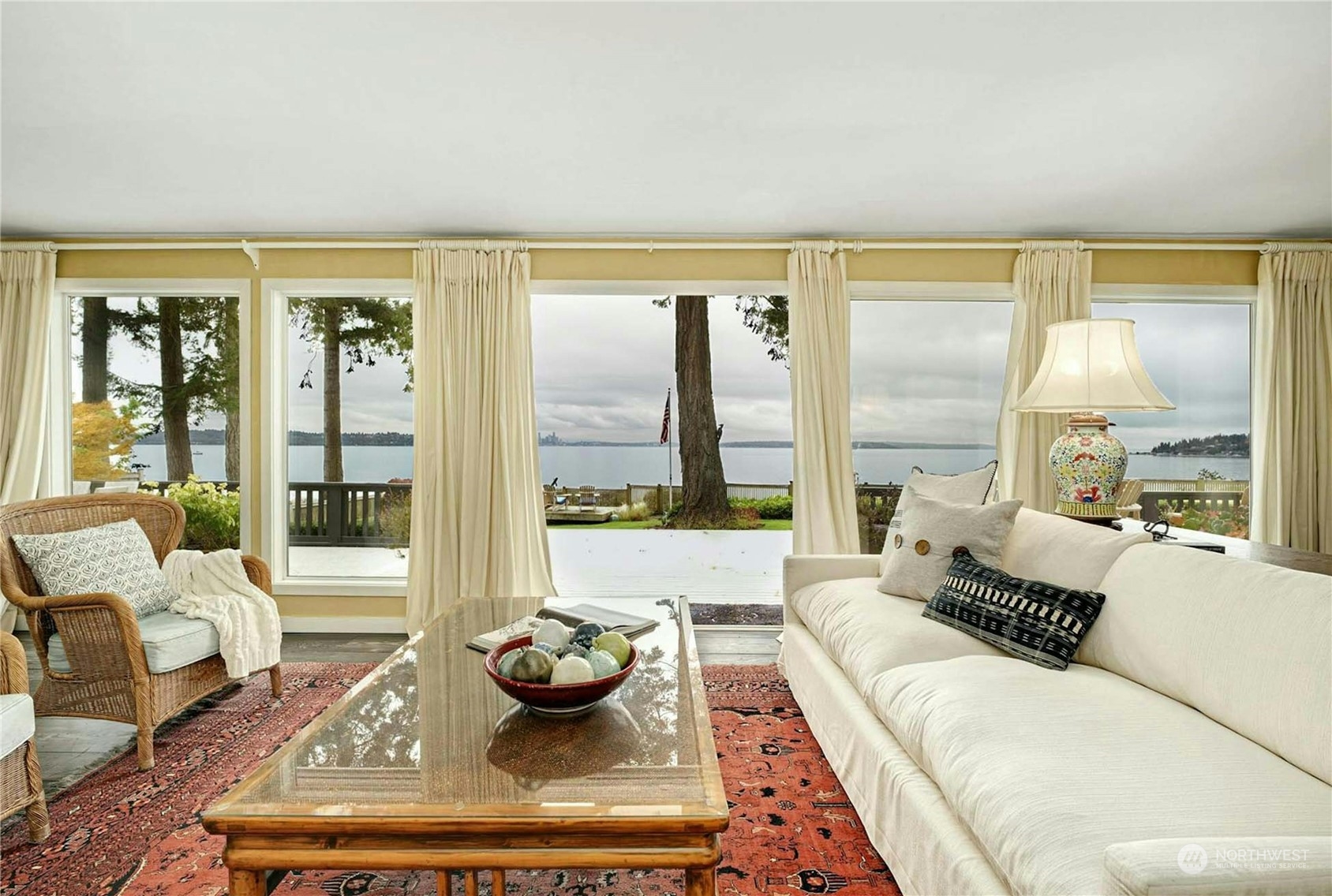 property viewer photo 6