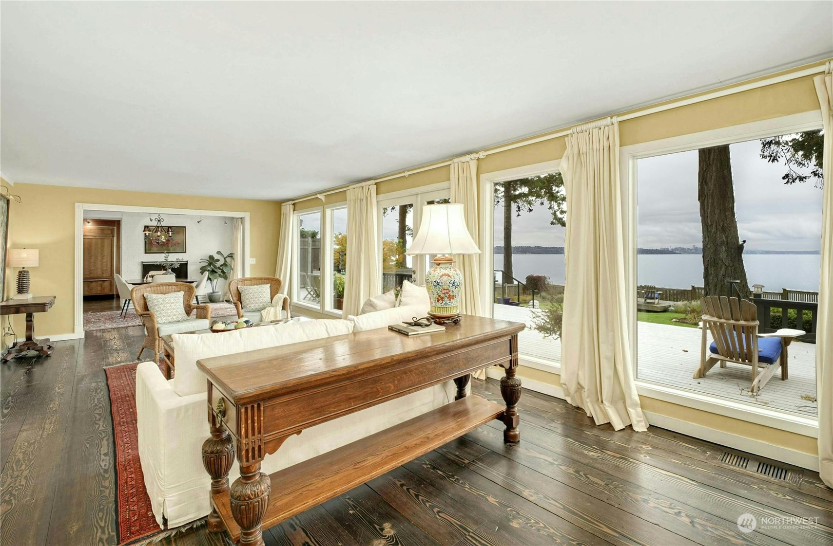 property viewer photo 7