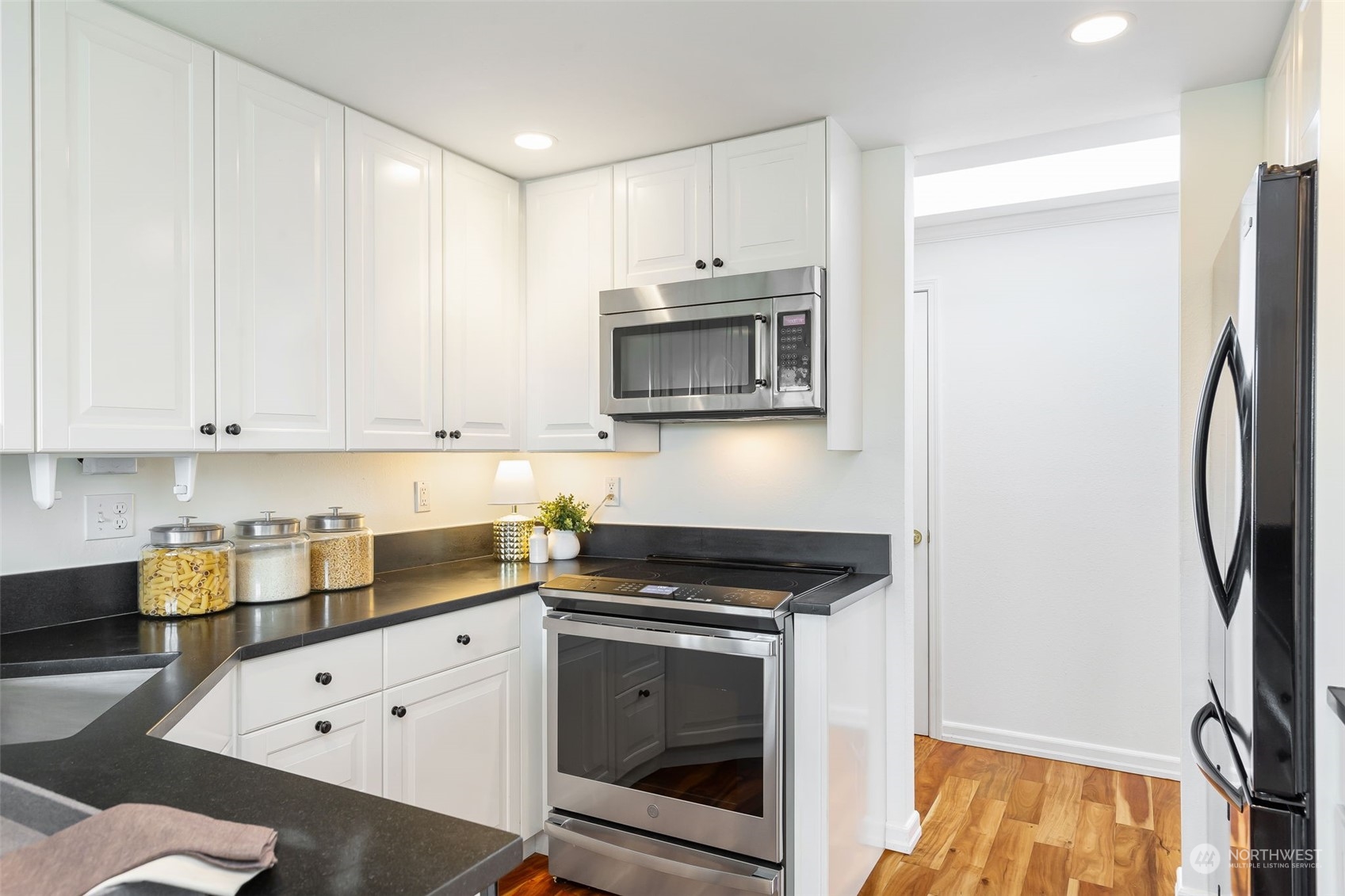 property viewer photo 10