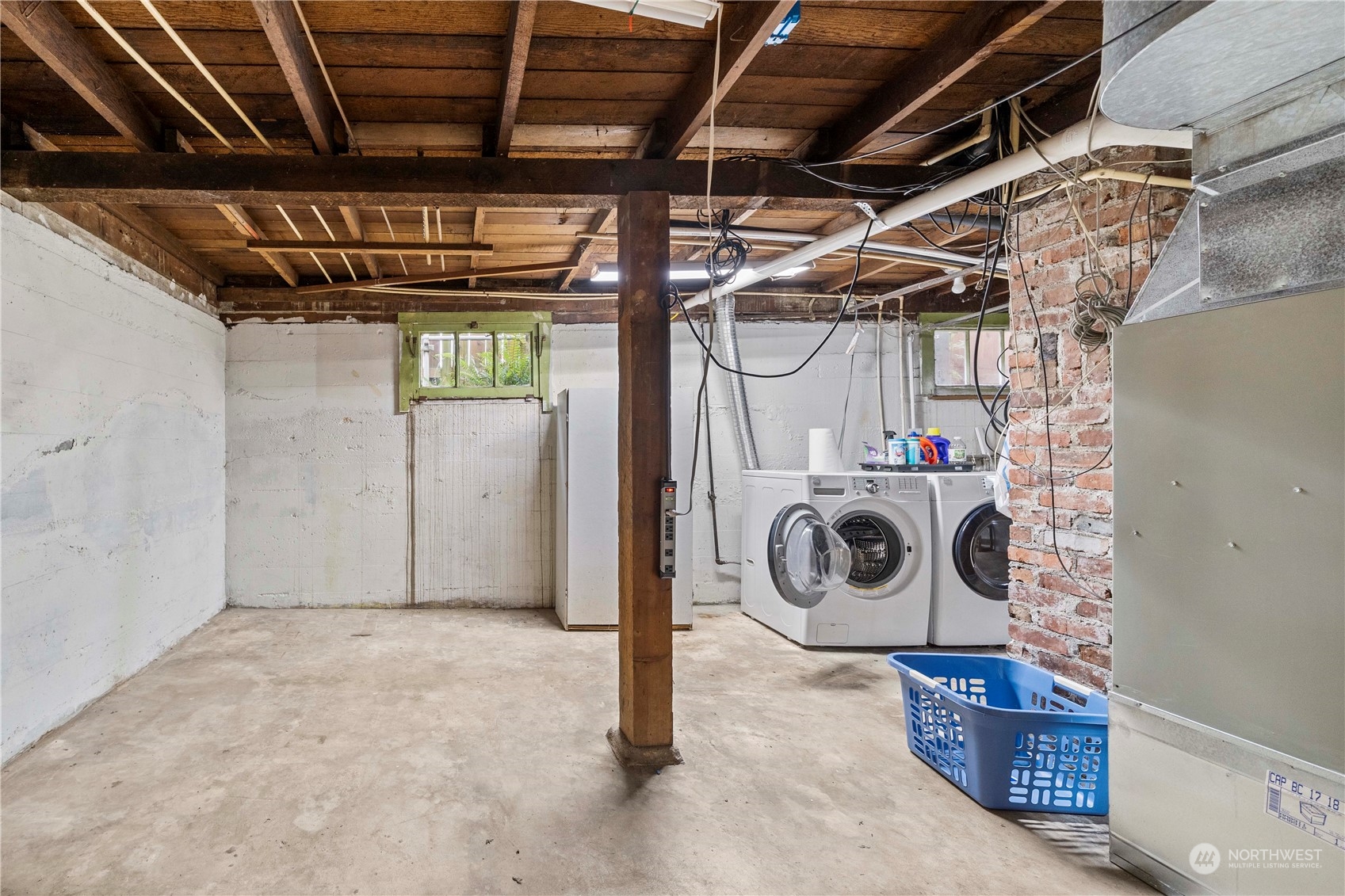 property viewer photo 23