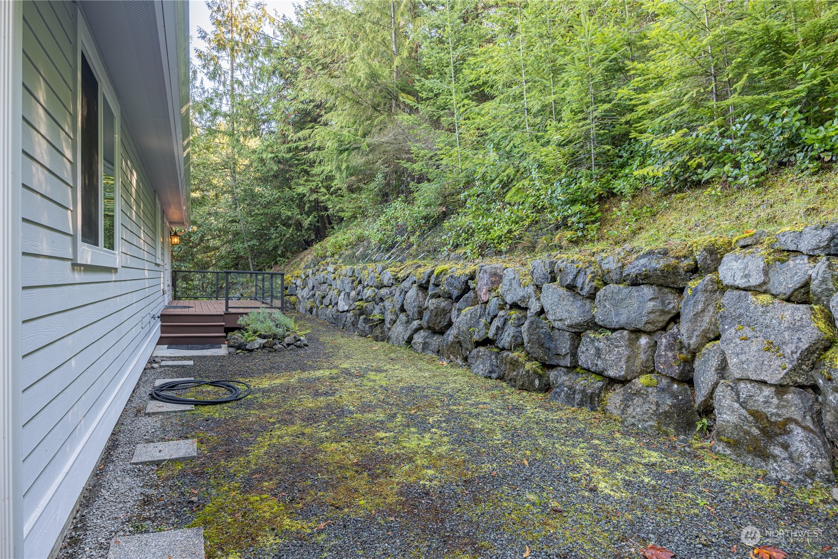 property viewer photo 35