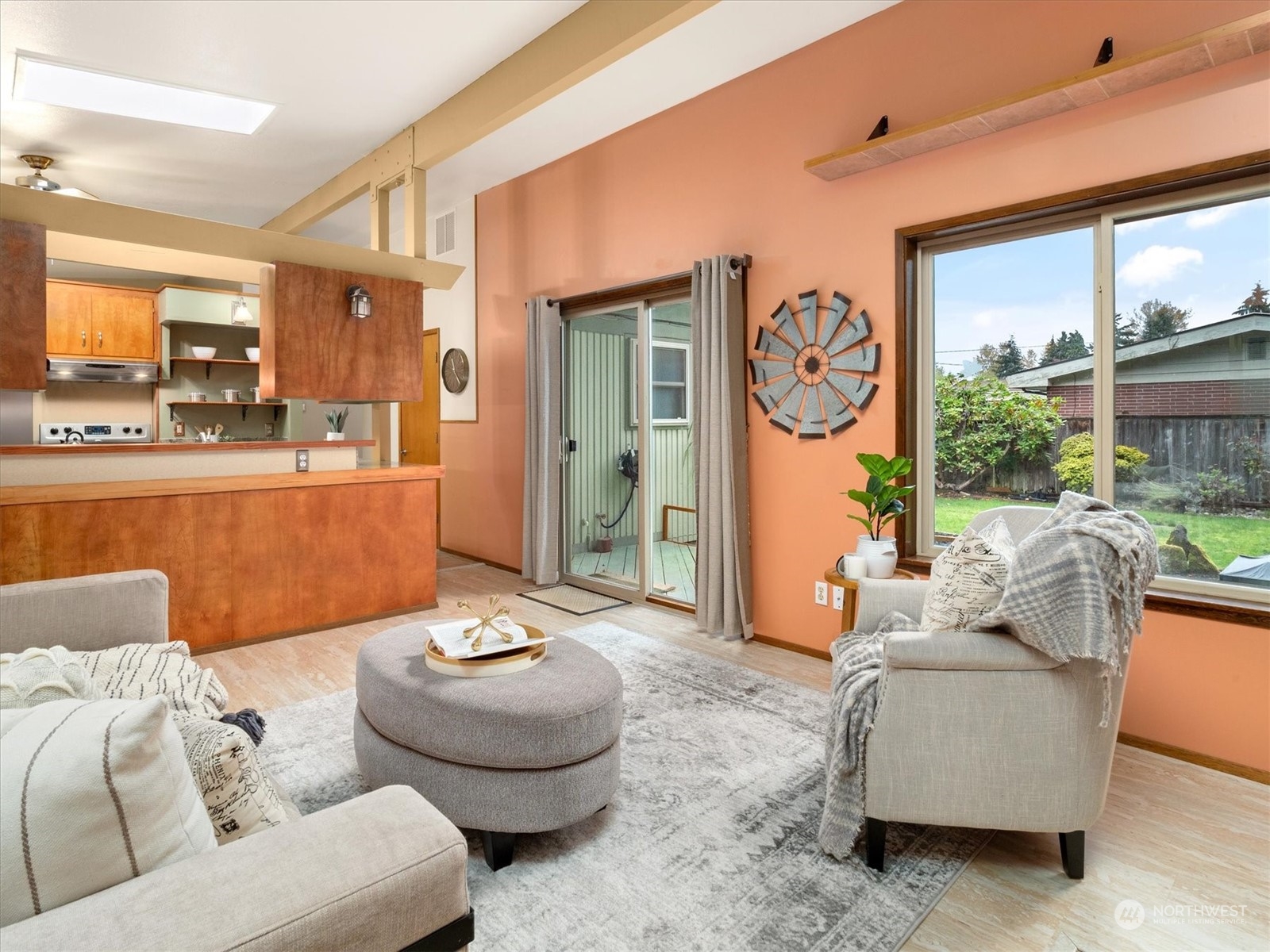 property viewer photo 13