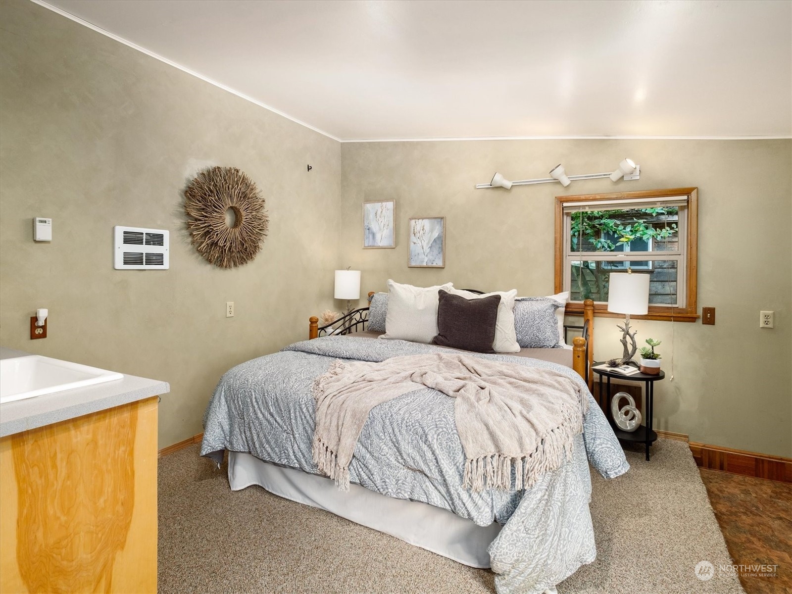 property viewer photo 15