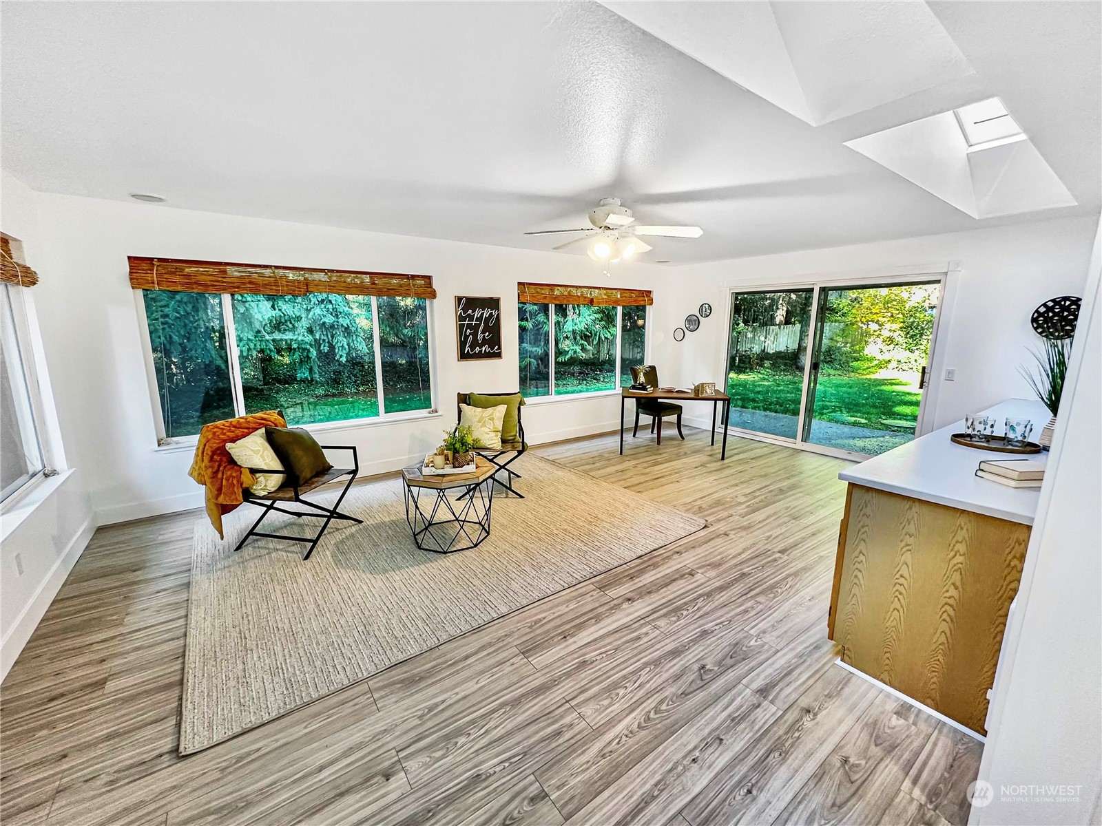 property viewer photo 16