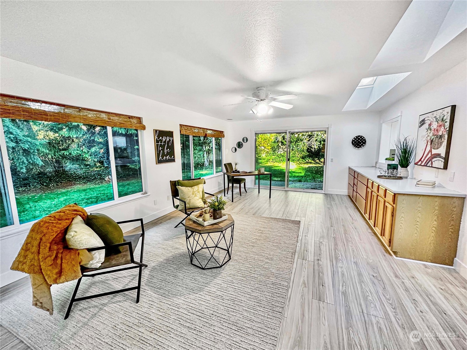 property viewer photo 18